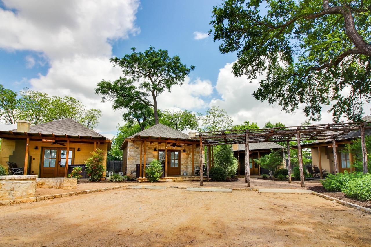 Wine Country Cottages On Main Fredericksburg Habitación foto