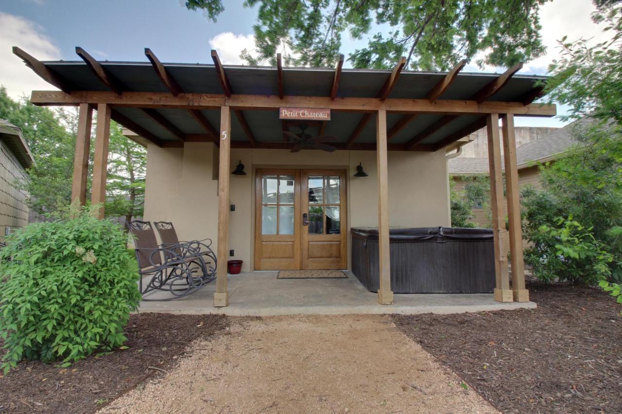Wine Country Cottages On Main Fredericksburg Habitación foto